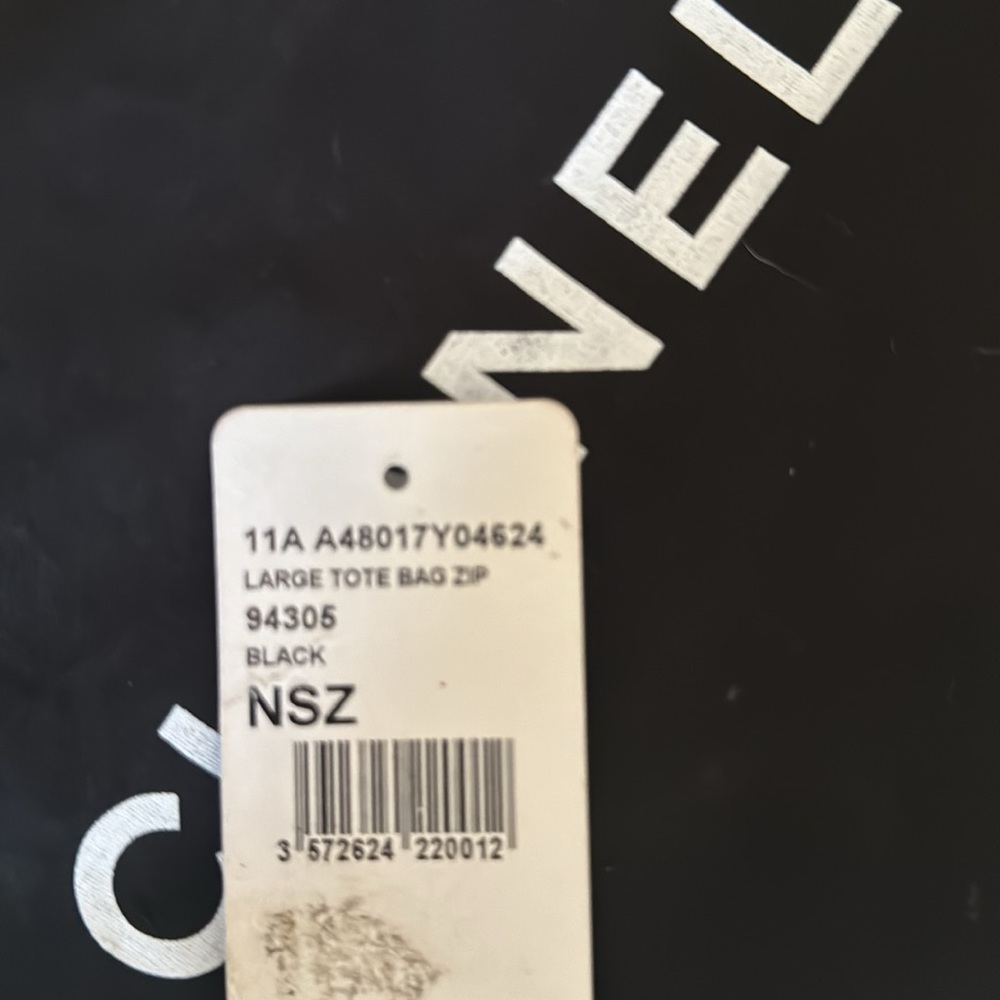 Chanel tote, black. - Picture 13 of 14